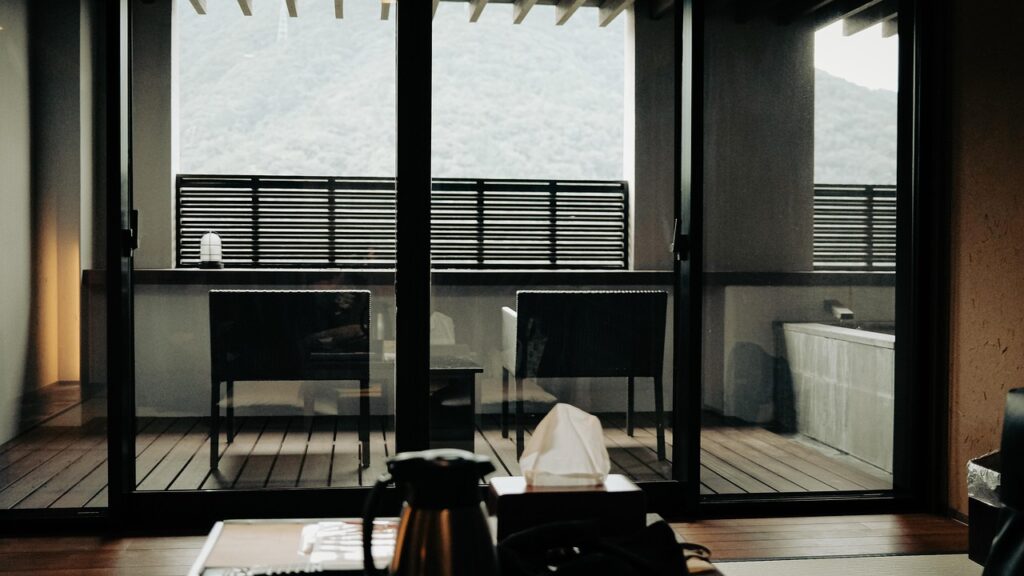 九州で女性が一人旅する際におすすめの高級旅館は？